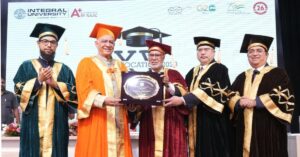 Integral University: दीक्षांत समारोह में बांटी गई डिग्रियां, विधानसभा अध्यक्ष ने छात्र-छात्राओं को दी ये सलाह; स्थापना दिवस भी मनाया गया